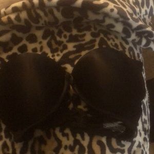 Victoria’s Secret Bombshell Bra -BlackSize 38C gently worn